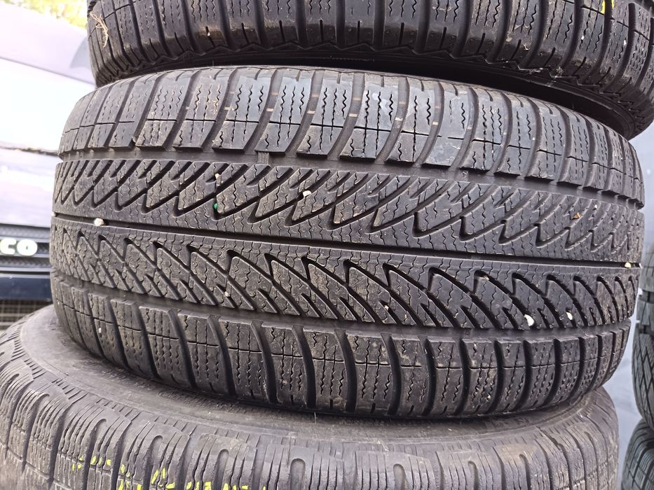 Anvelope MS iarna 225 40 18 Goodyear 2021 5.5mm