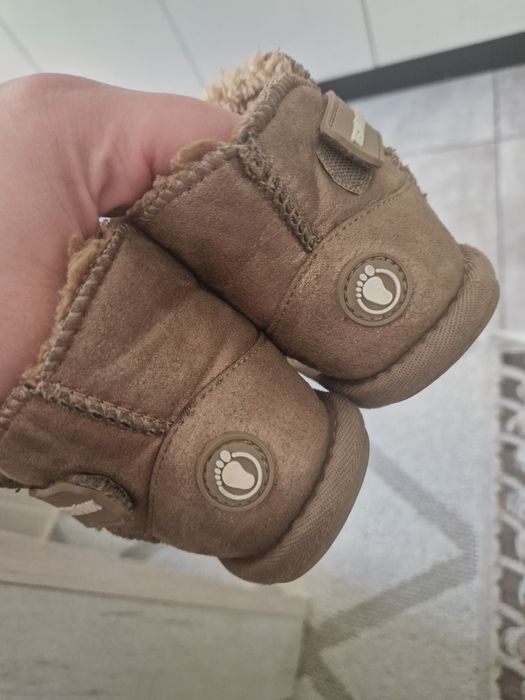 Ugg de la technobaby