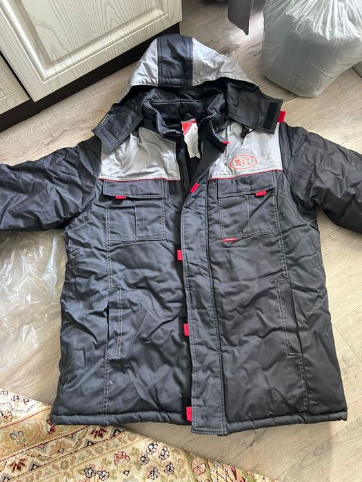 Продам теплые 2 зимних спецовок