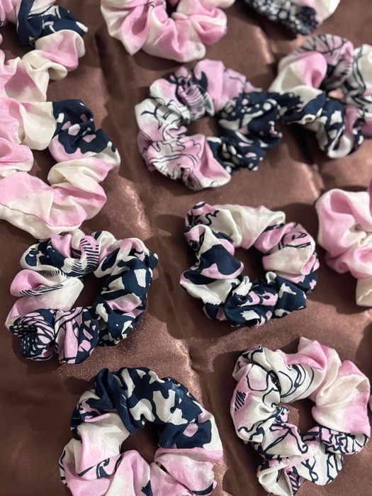 Скрънч за коса от естесвена коприна