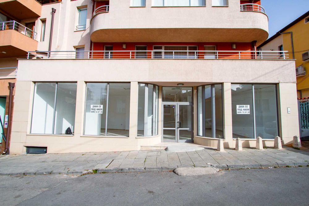 Дава се под наем Магазин в Дупница - 100 кв.м за 816 € - Снимка #1