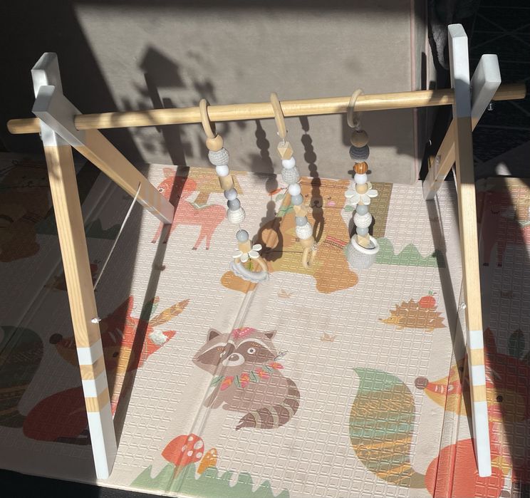 Centru de activități din lemn, Baby gym