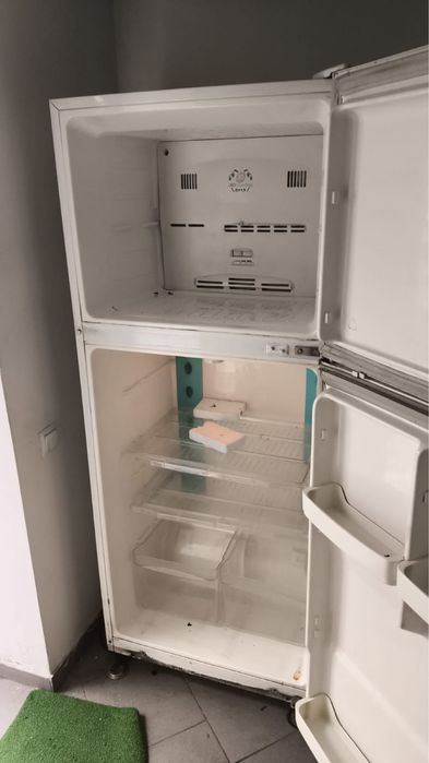 Холодильник daewoo