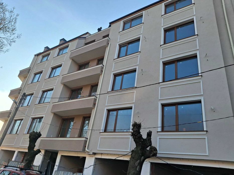 Продава се Двустаен апартамент в София, Банишора - 74 кв.м за 1274 €/кв.м - Снимка #1