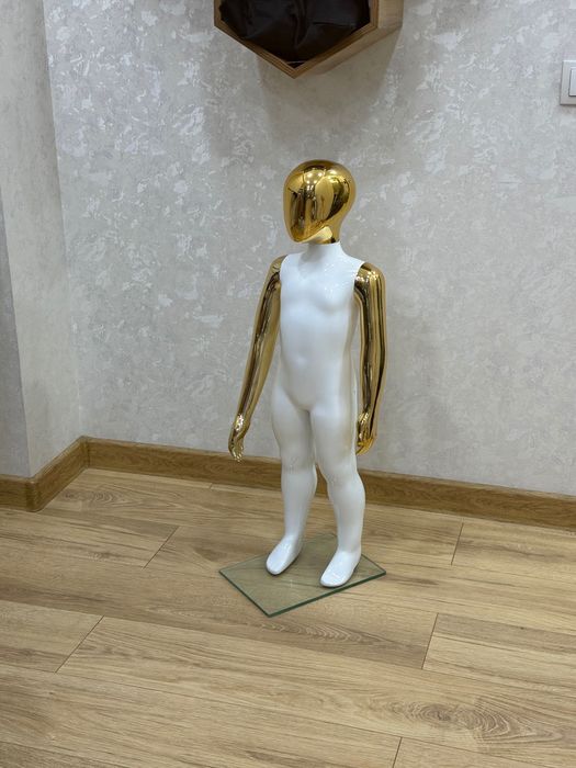 Манекен детский.