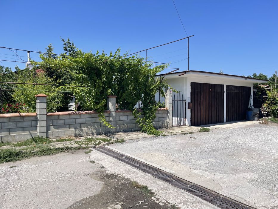 Продава се Къща в Каварна - 200 кв.м за 940 €/кв.м - Снимка #1