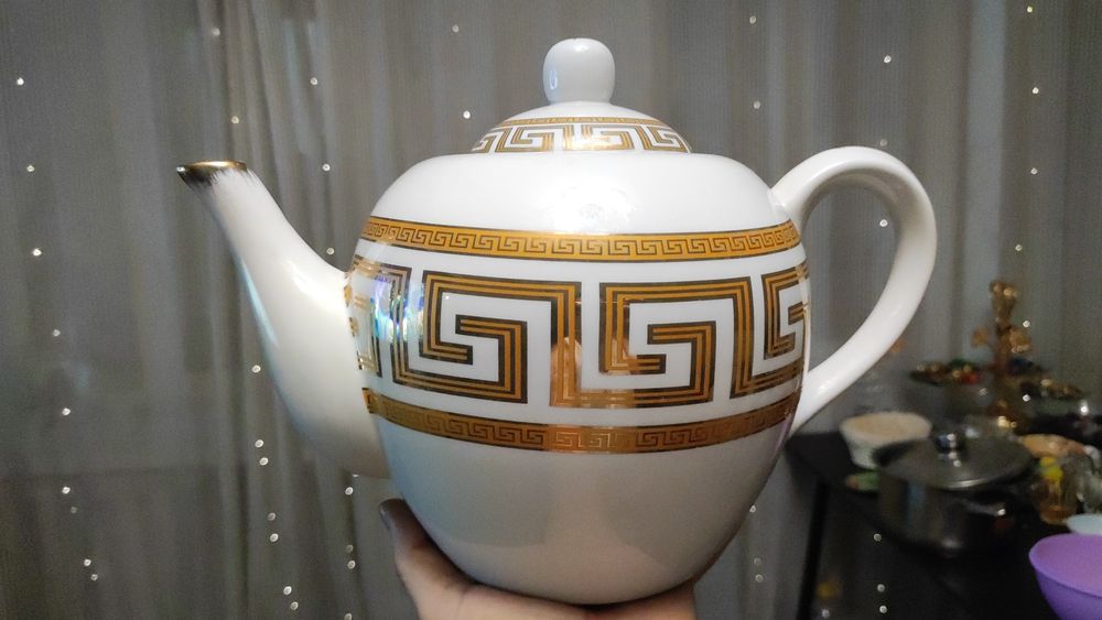 Чайник большой 3 литра.