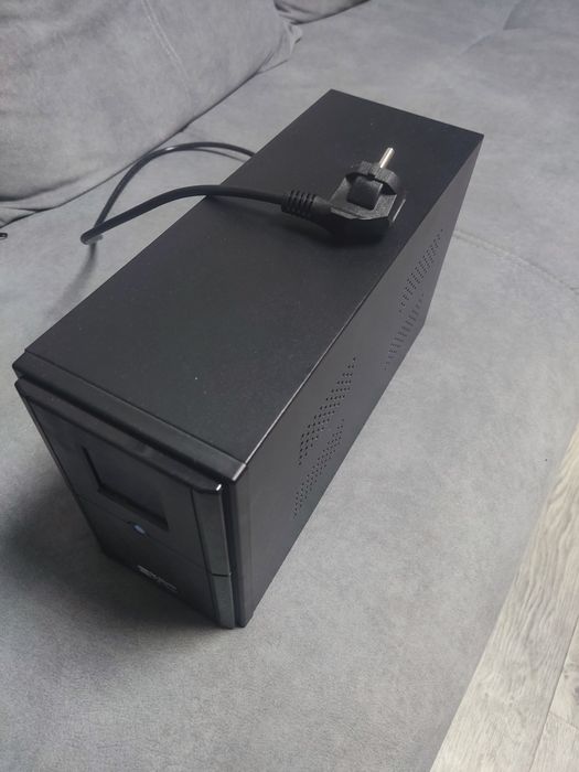 Источник бесперебойного питания