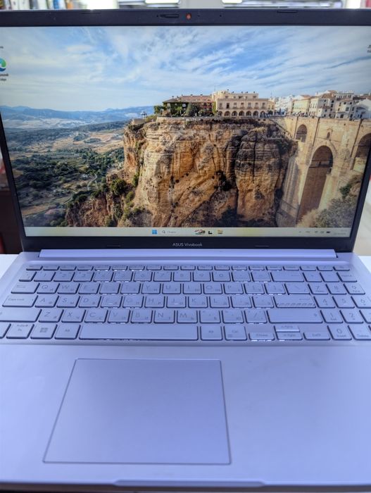 Asus Vivobook X1502Z
