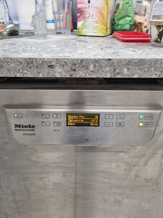 Vand masina de spalat vase profesionala Miele