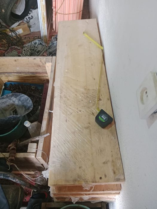 Ағаш тақтай сатылады