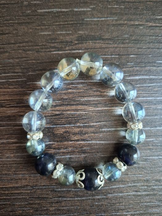 Гривна от естествени камъни - 10 мм.