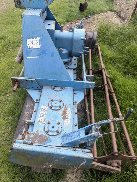 Freza de pamant, agro si industrie