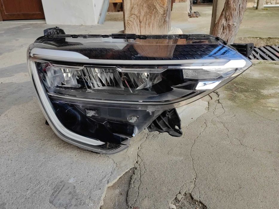 Фар Renault Arkana LED десен / Фар Рено Аркана Оригинален