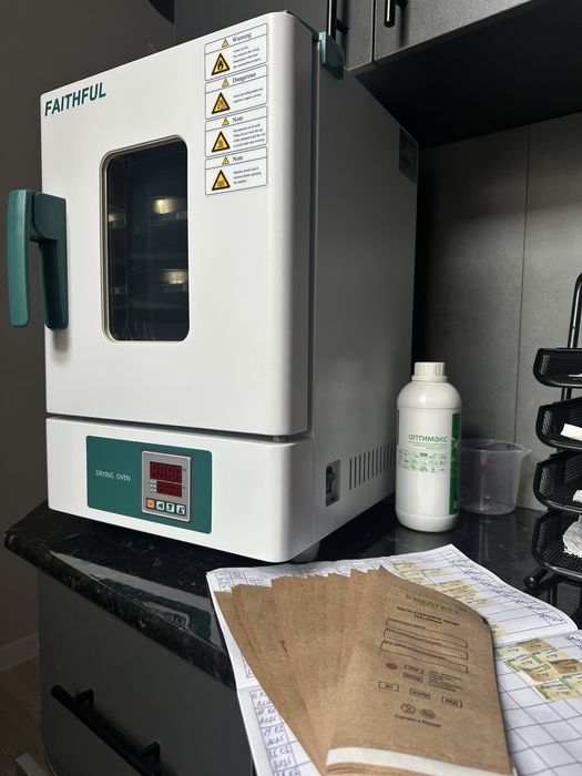 Продается все для студии маникюра