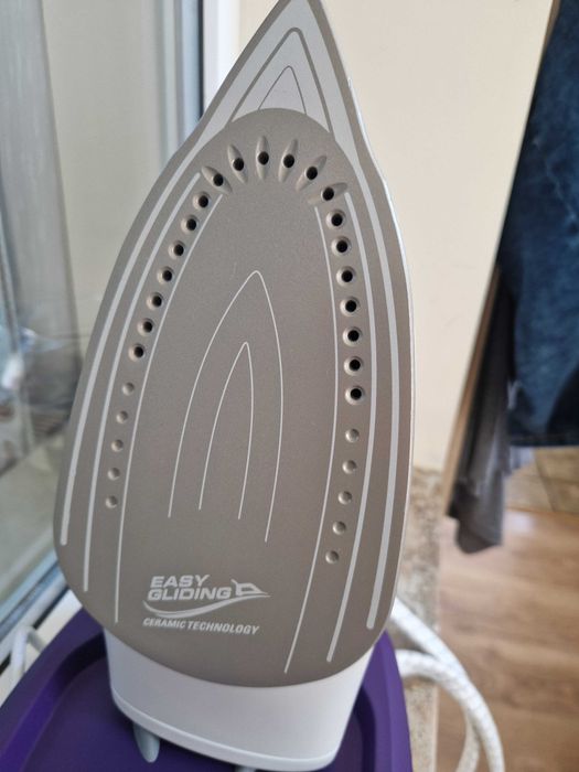 Statie calcat Tefal