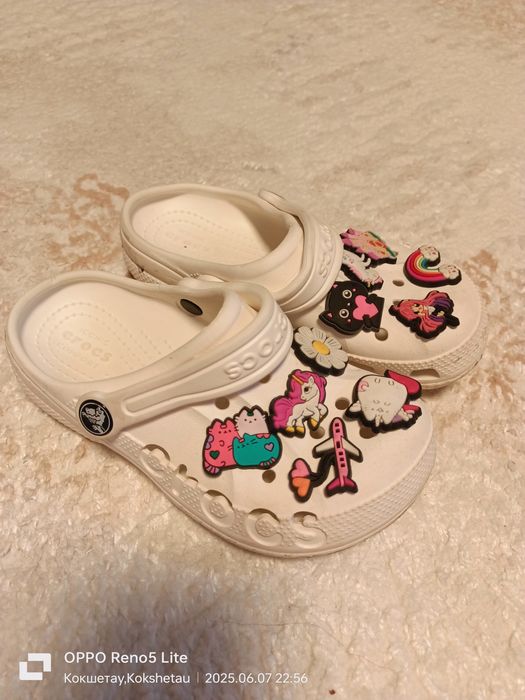 Продам пакет обуви для девочки