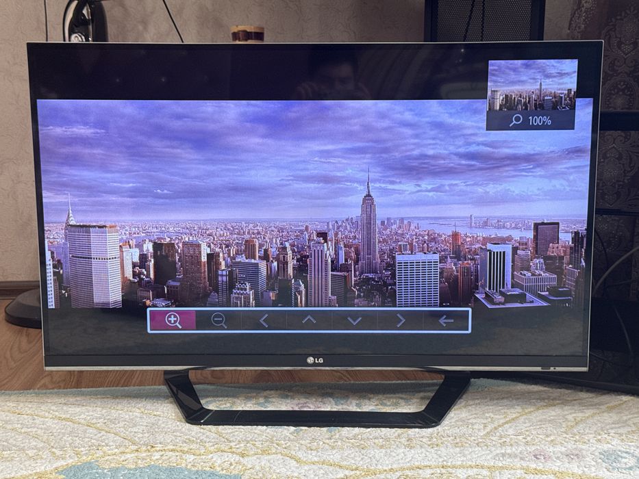 Телевизор  модель - lg 42LM660T-ZA