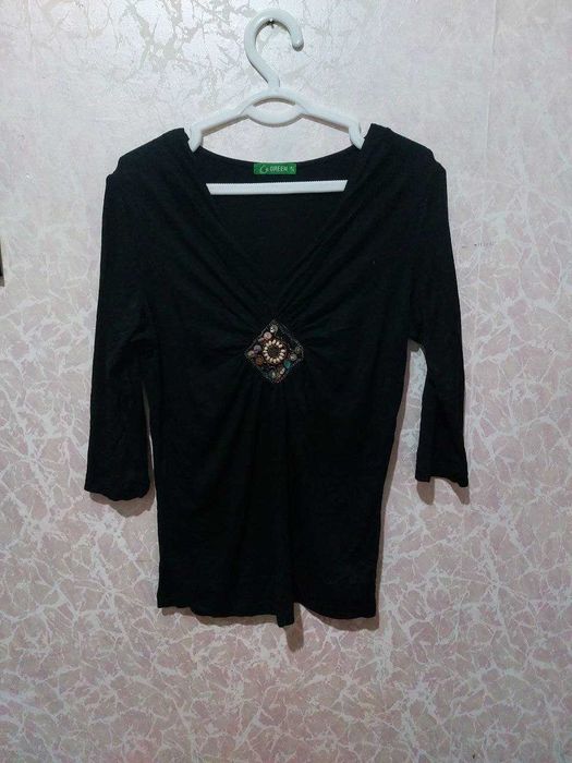 Новая атласная блузка,импортная.Кофта красивая из Европы