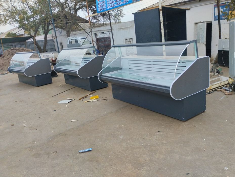 Vitrina Kalbasa simetana  uchun xaladilnik vetrina