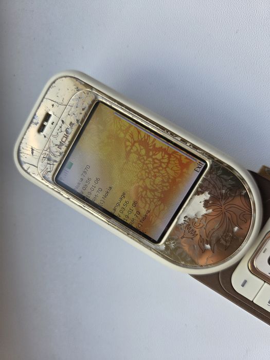 Nokia 7370 decodat

Stare foarte buna, urme normale de utilizare

F