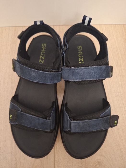 Продам сандали летние