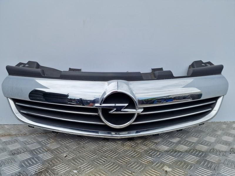 Grila radiator din bara fata Opel Zafira B Facelift