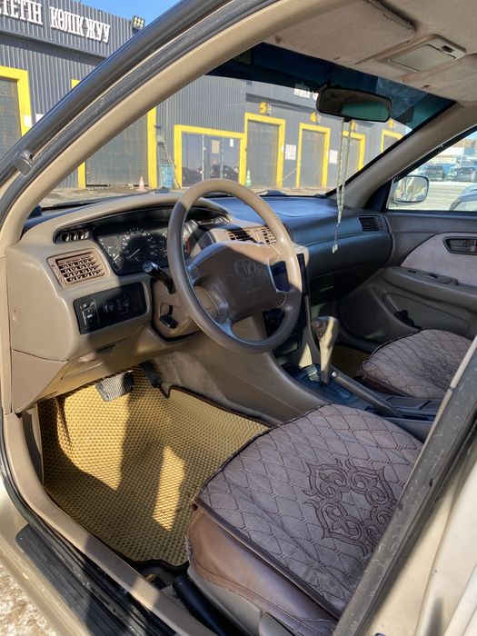 Тойота камри 25.