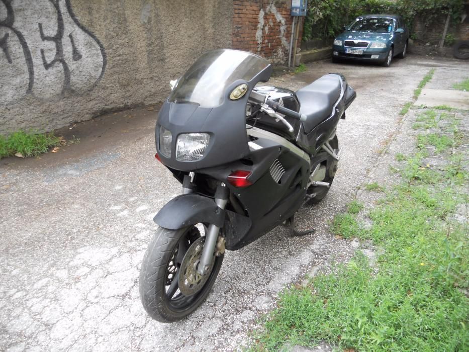 На части Honda Vfr 750 на части Хонда Вфр 750