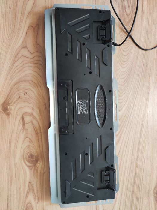 Tastatură Gaming Trust GXT 845 Tural - Doar tastatura, Stare bună