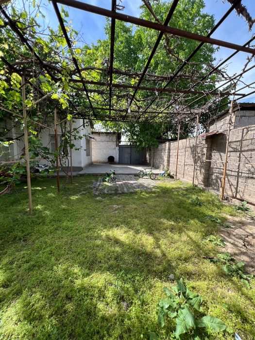 Тошкент ш,Юнусобод тум 9 сотих уй сотилади