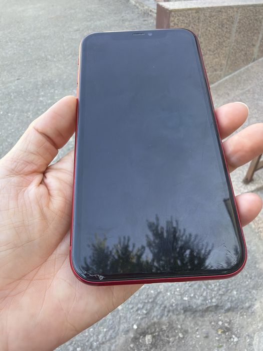 Продам iPhone 11