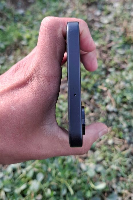 Samsung A17 6/128 black