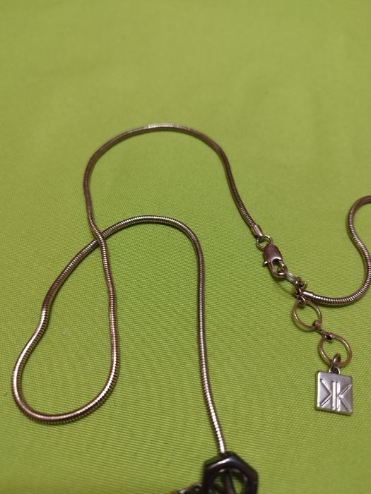 Продавам много красиво бижу