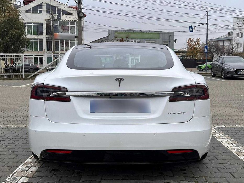 Tesla Model S Long Range 4X4 2020 TVA deductibil