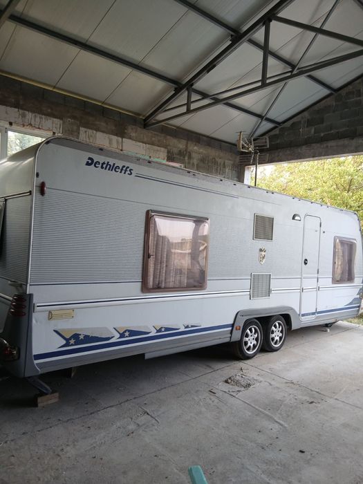4/5 местна френска каравана Dethleffs Exclusiv 2006г.