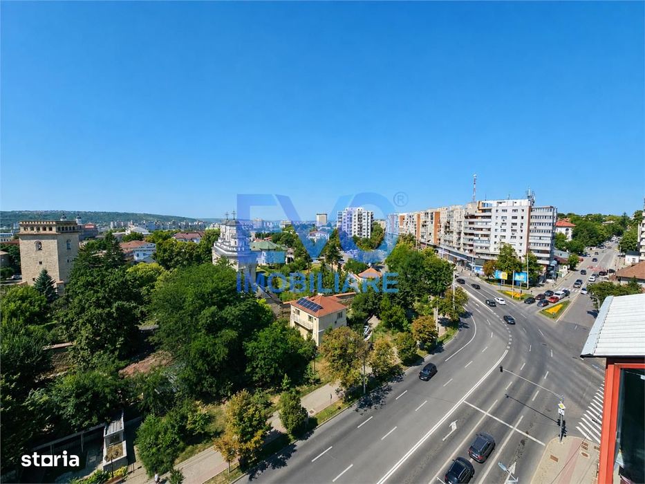 Spatiu Birouri 93 mp Utili, 11 mp Balcoane, Palatul de Justitie, Iasi