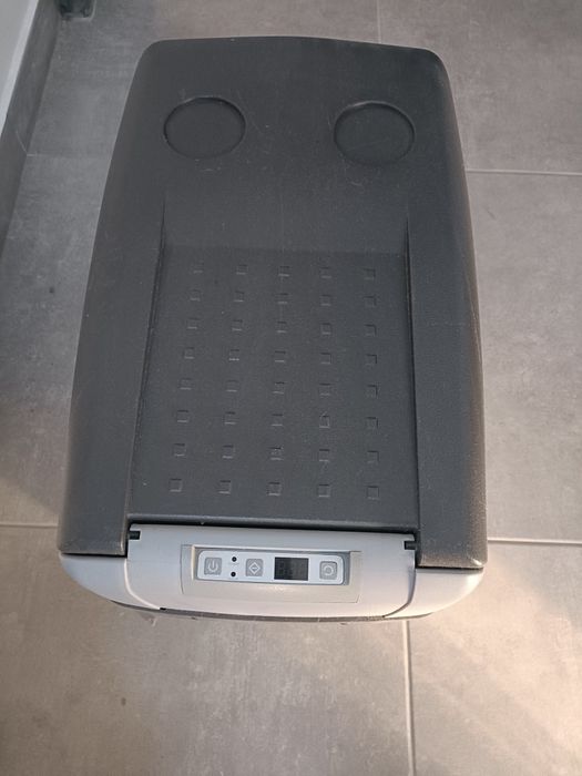 Frigider auto cu compresor Waeco CDF-35