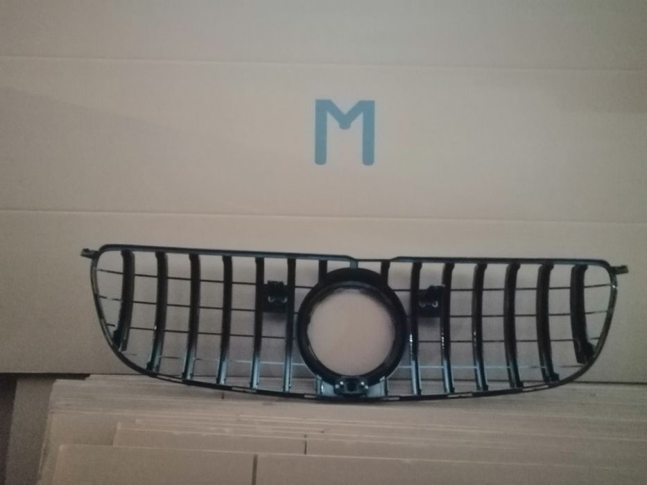 Grila centrala Mercedes-Benz X166