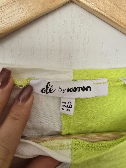 Тениска в разчупен дизайн