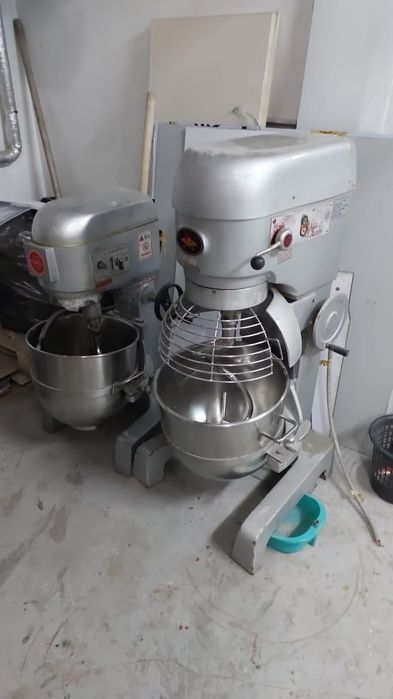 Машина тестомесильная