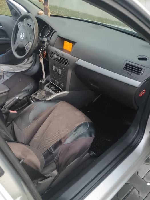 Vând Opel Astra H 1,9 CDTI fabricație 2006