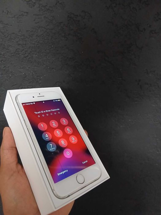 Iphone 6 - Без Айклоуд! Готов за работа. Телефона работи добре ЦЕНАТА ПОДЛЕЖИ НА КОМЕНТАР ****