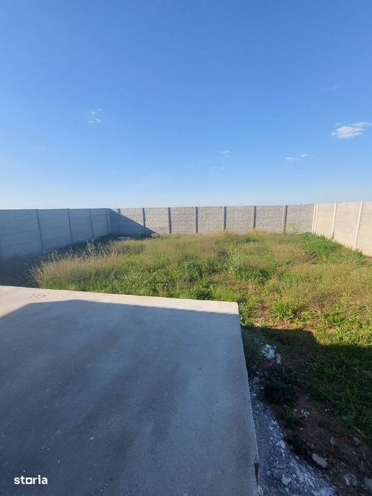 Sântandrei - casă împrejmuită, semifinisat avansat