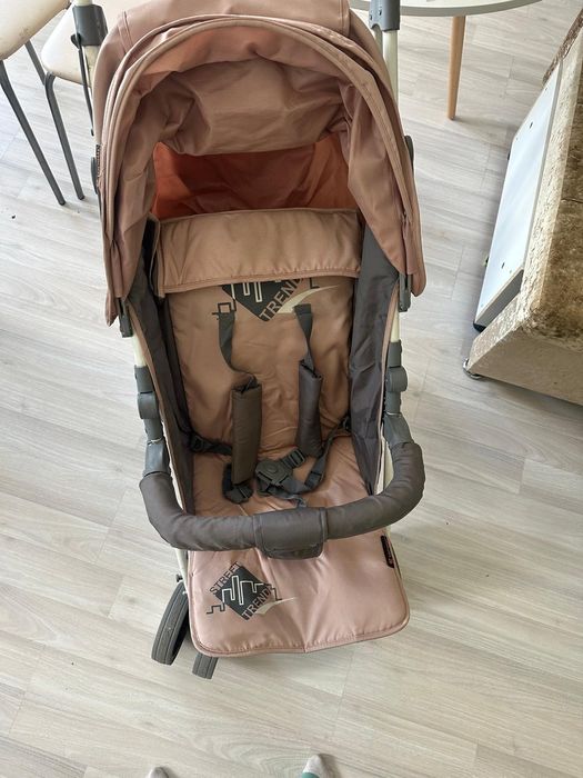 Коляска прогулочная 
сидя, полулежа, лежа