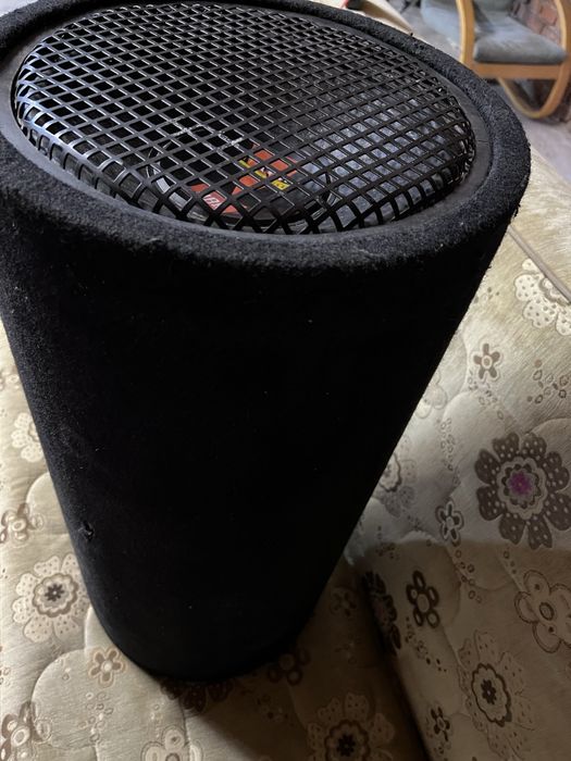 JBL Бас каса туба