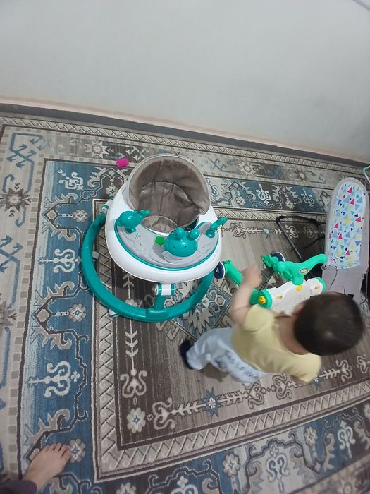 Детские вещи/ходунки