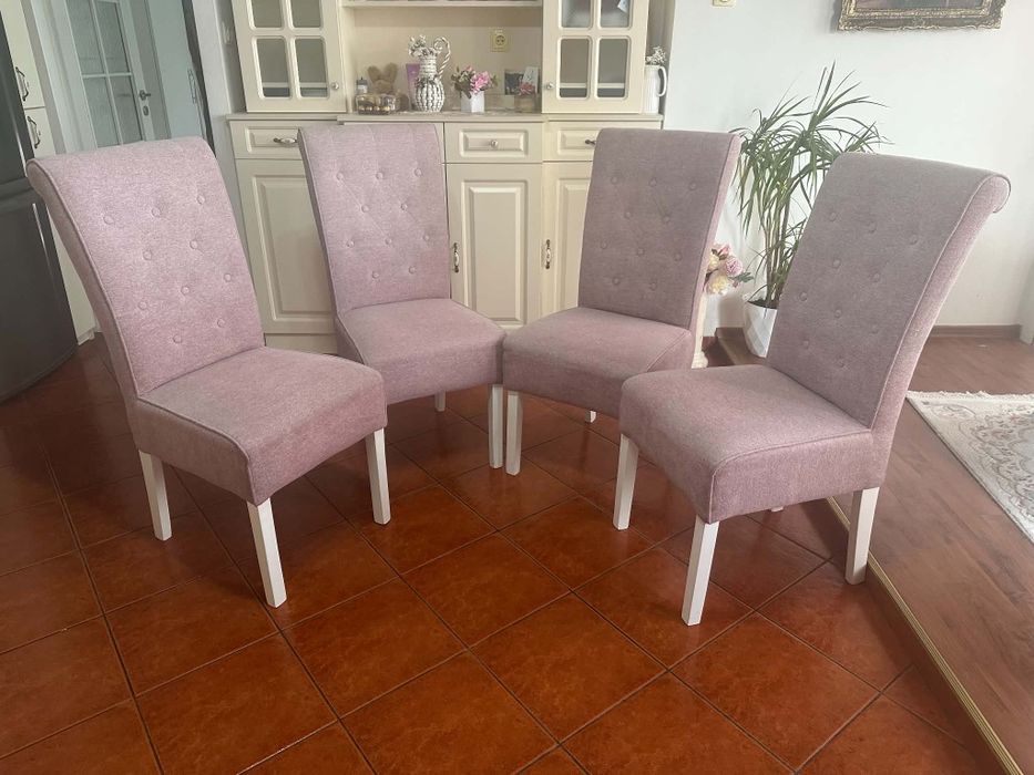 Scaune din lemn  4 bucăți
