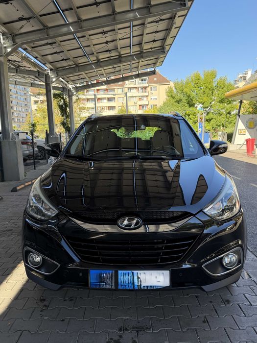 Hyundai ix35 Facelift 2.0 CRDi 184 к.с. 4x4 | Панорама | Кожа | Пълен пакет екстри