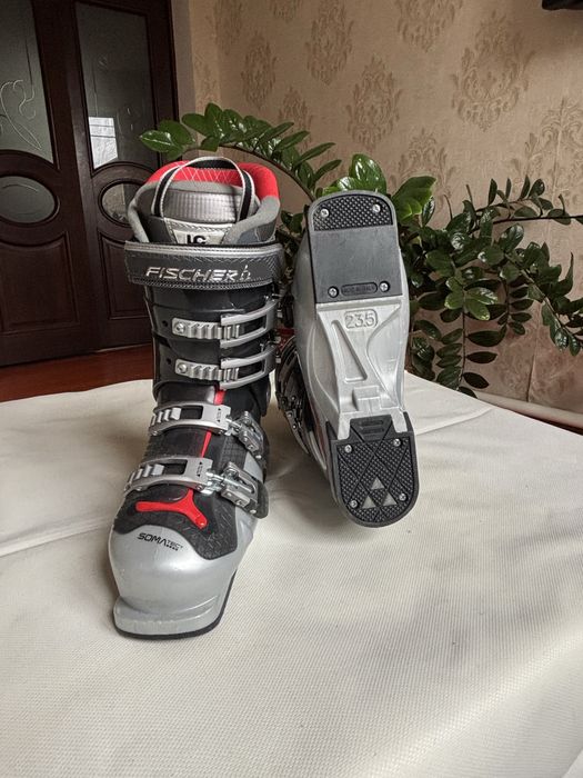 Горнолыжные ботинки 36